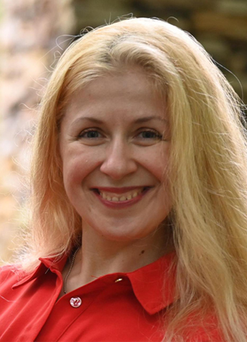 Svetlana-Spanish-Portuguese-and-English-Account-Manager-