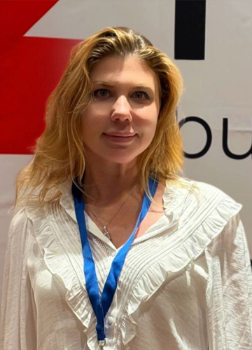 elena_es